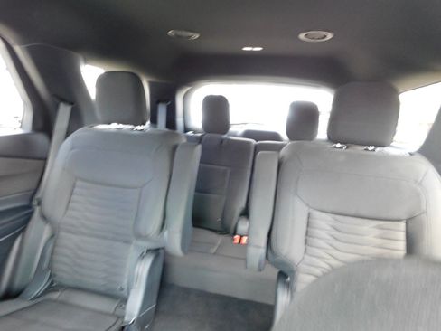 Used 2020 Ford Explorer XLT AWD/4WD image 24