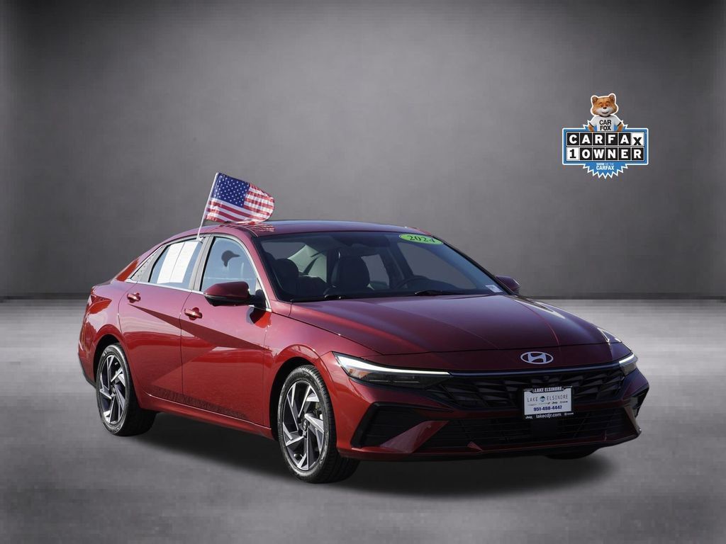 Used 2024 Hyundai Elantra Limited FWD image 2