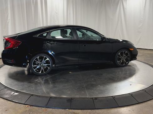 Used 2021 Honda Civic Sport image 2