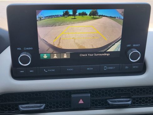 Used 2025 Honda HR-V LX image 21