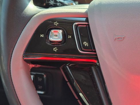 Used 2022 Lincoln Corsair Reserve w/ Equipment Group 201A image 29