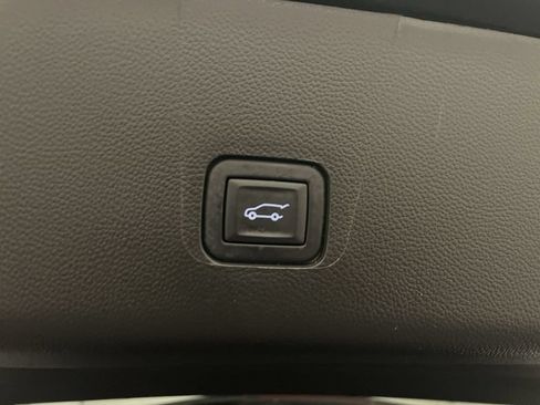 Used 2023 Chevrolet Traverse RS w/ LPO, Floor Liner Package FWD image 30