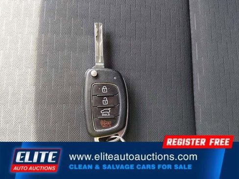 Used 2019 Hyundai Tucson SE image 21