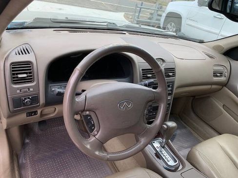Used 2001 INFINITI I30 image 17