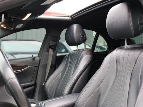 Used 2019 Mercedes-Benz E 300 w/ Premium 1 Package image 9