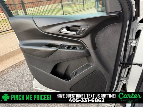 Used 2020 Chevrolet Equinox LT image 22