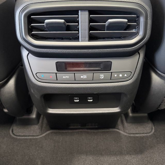 New 2026 Honda Pilot Touring image 18