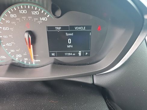 Used 2022 Chevrolet Trax LS w/ Tint and Cruise Package image 14