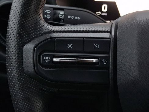 Used 2024 Chevrolet Colorado Trail Boss w/ Technology Package image 21