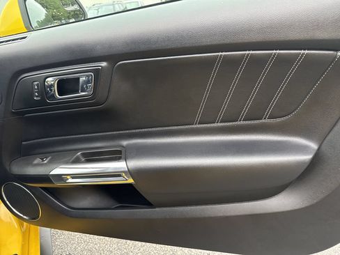 Used 2017 Ford Mustang GT Premium RWD image 15