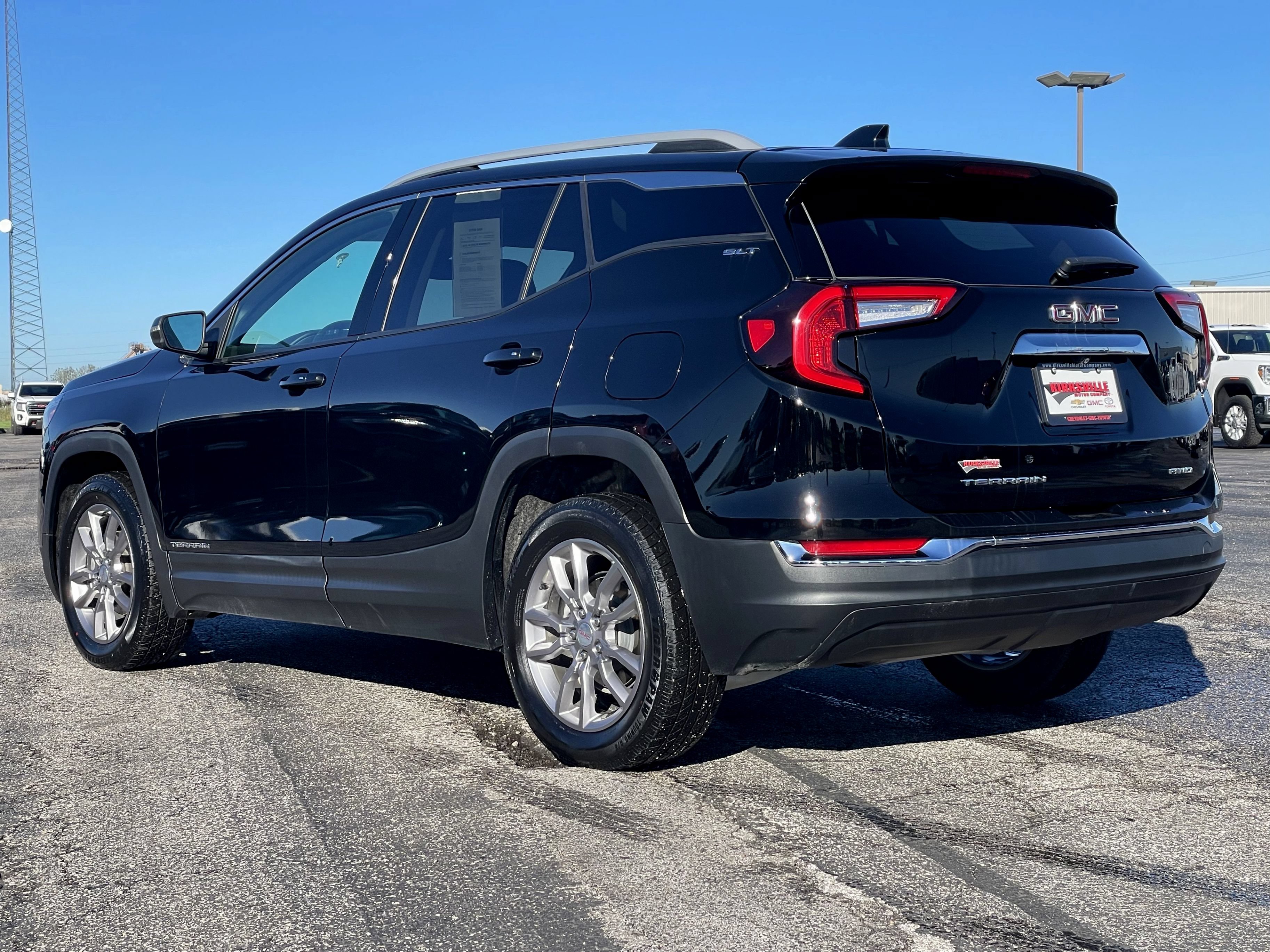Certified 2022 GMC Terrain SLT AWD/4WD image 6