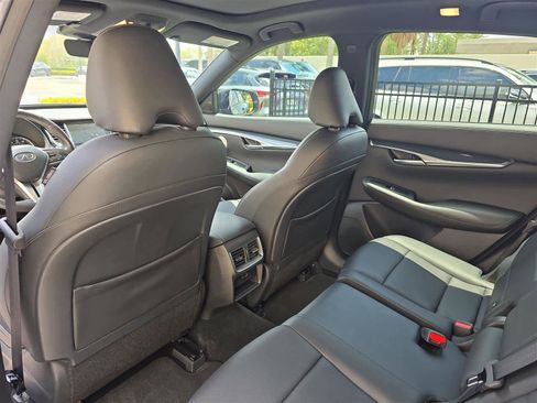 Certified 2024 INFINITI QX50 Sport image 10