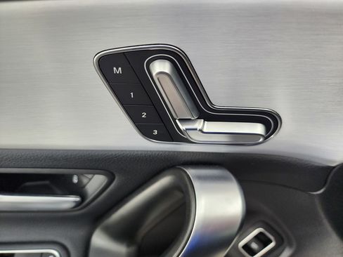 Used 2025 Mercedes-Benz CLA 250 4MATIC image 38