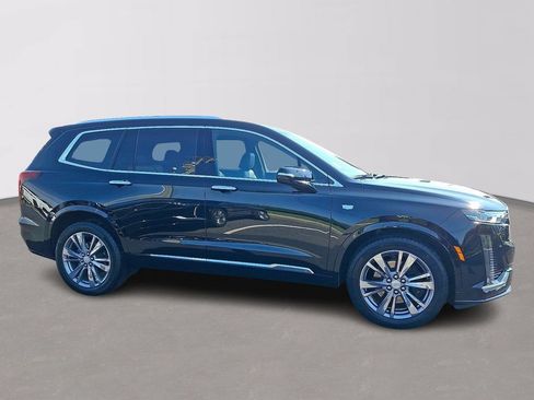 Certified 2024 Cadillac XT6 Premium Luxury AWD/4WD image 5