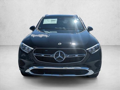 Certified 2025 Mercedes-Benz GLC 300 4MATIC image 5