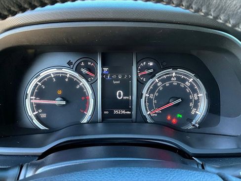 Used 2022 Toyota 4Runner Limited image 13