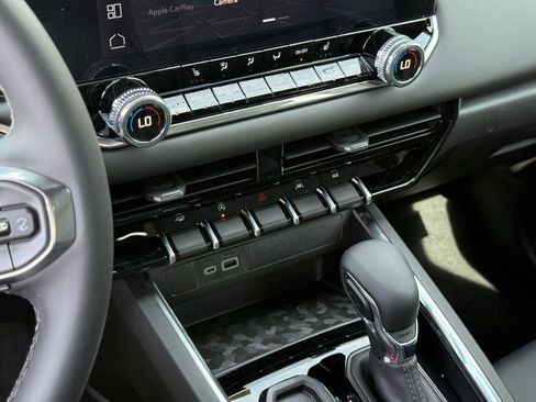 New 2026 GMC Canyon Elevation w/ Convenience Package image 33