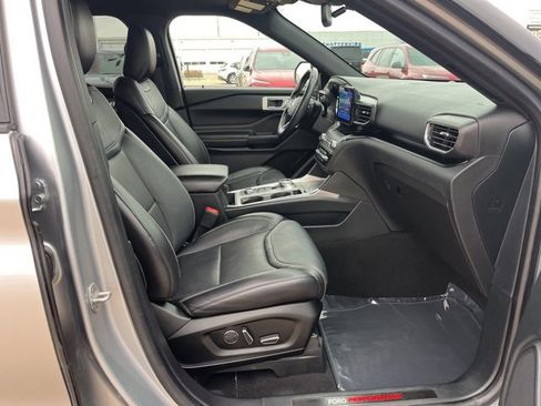 Used 2020 Ford Explorer ST image 60