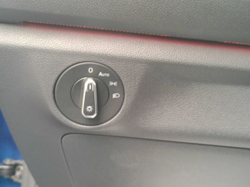 Used 2024 Volkswagen Jetta SEL FWD image 22
