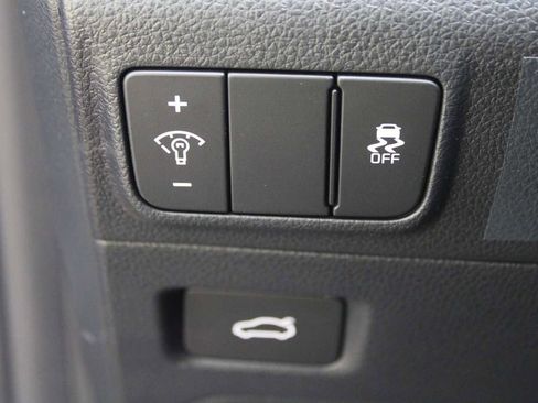 New 2025 Kia K5 LXS image 22