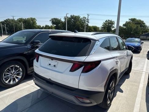 Used 2025 Hyundai Tucson SEL FWD image 8