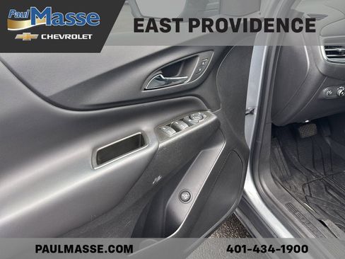 Used 2023 Chevrolet Equinox LT image 10