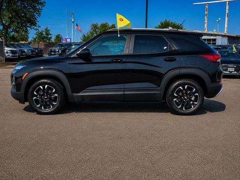 Used 2023 Chevrolet TrailBlazer LT w/ Convenience Package FWD image 6
