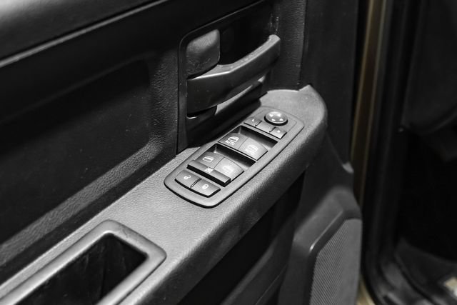 Used 2013 RAM 2500 Tradesman w/ Chrome Appearance Group AWD/4WD image 37