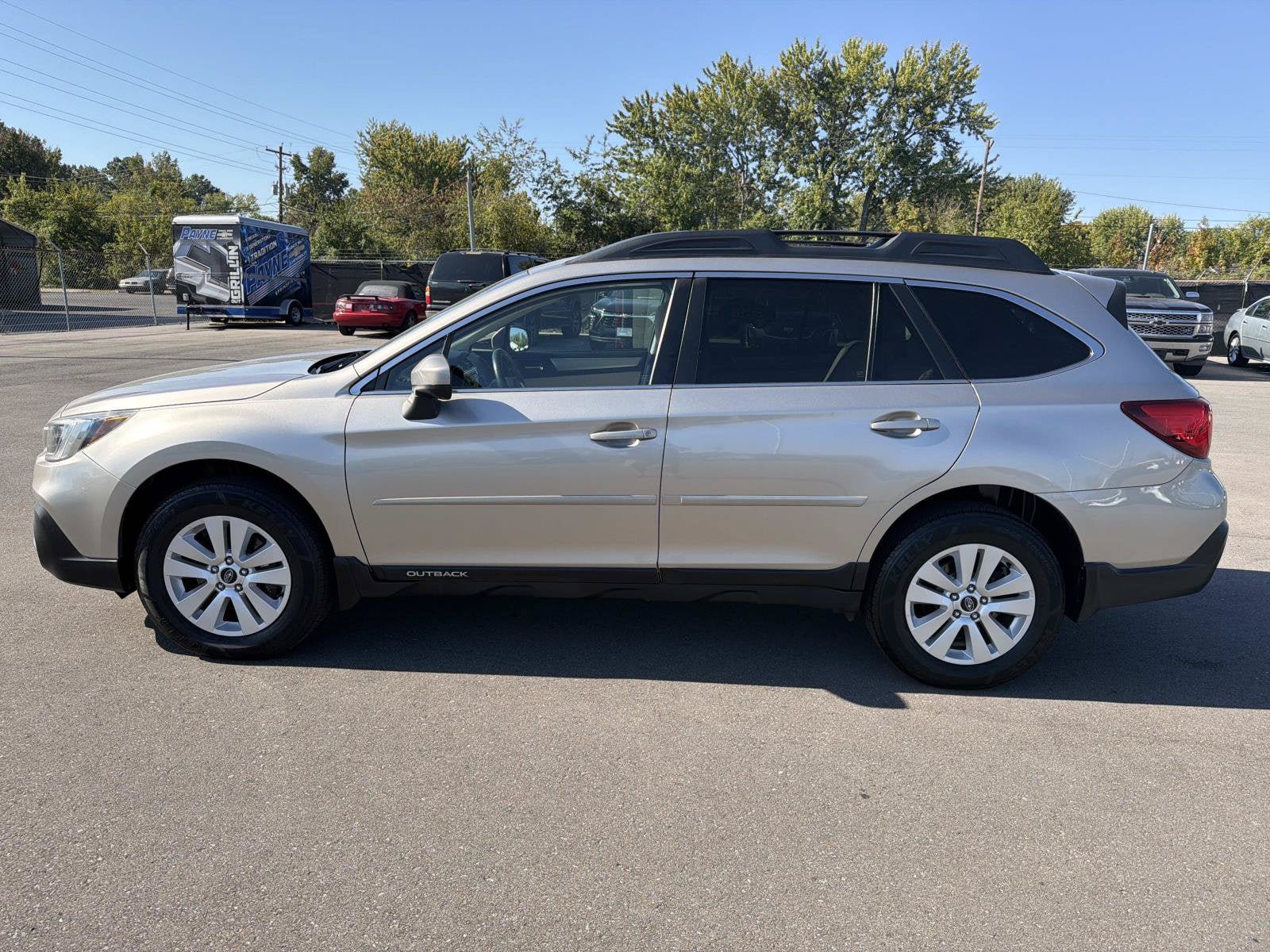 Used 2018 Subaru Outback 2.5i Premium AWD/4WD image 4
