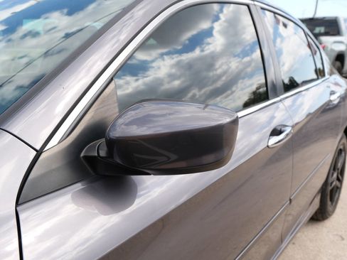 Used 2014 Honda Accord LX image 12