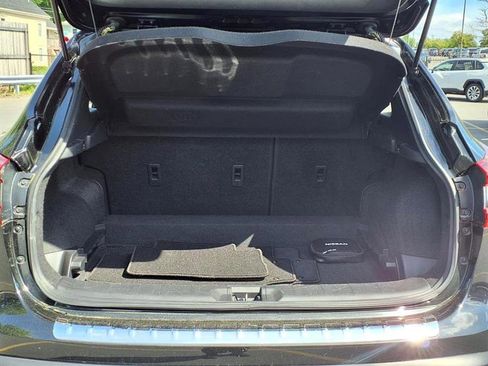 Used 2020 Nissan Rogue Sport S image 9