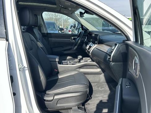 Used 2023 Kia Sorento S w/ Panoramic Sunroof Package image 21