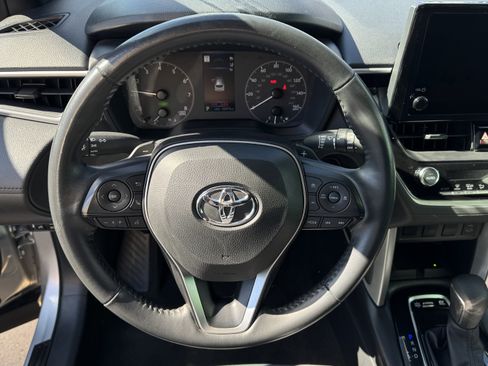 Used 2024 Toyota Corolla Cross SE image 15