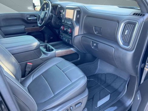 Used 2023 Chevrolet Silverado 3500 High Country image 31