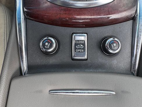 Used 2010 INFINITI G37 Sport w/ Premium Pkg image 37