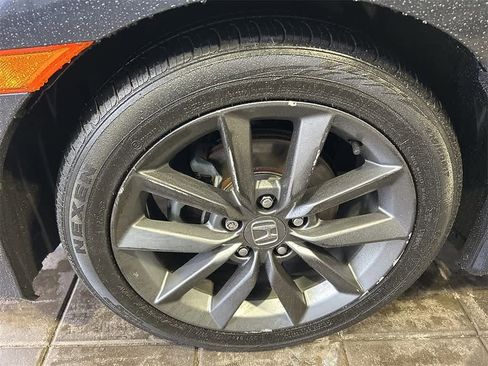 Used 2019 Honda Civic EX image 8