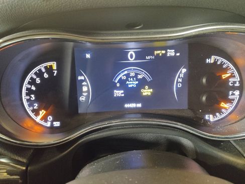 Used 2021 Jeep Grand Cherokee Trailhawk image 23