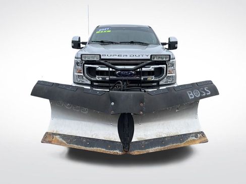 Used 2021 Ford F350 XLT w/ XLT Premium Package AWD/4WD image 9