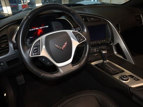 Used 2016 Chevrolet Corvette Stingray w/ Carbon Flash Badge Package image 18