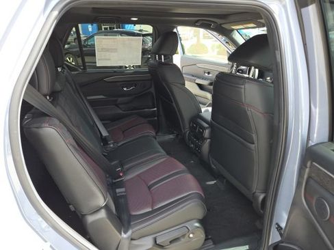 New 2026 Honda Pilot Black Edition image 10