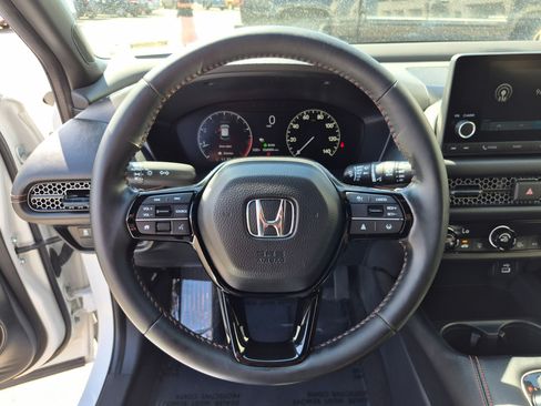 Used 2024 Honda HR-V Sport image 18
