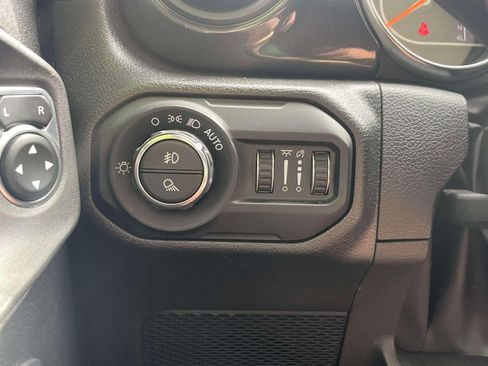 Used 2022 Jeep Gladiator Sport AWD/4WD image 20