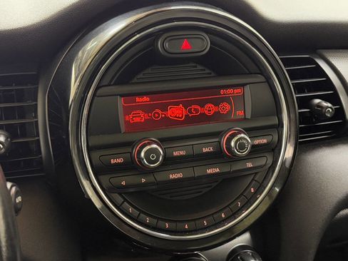 Used 2015 MINI Cooper 2-Door Hardtop image 36