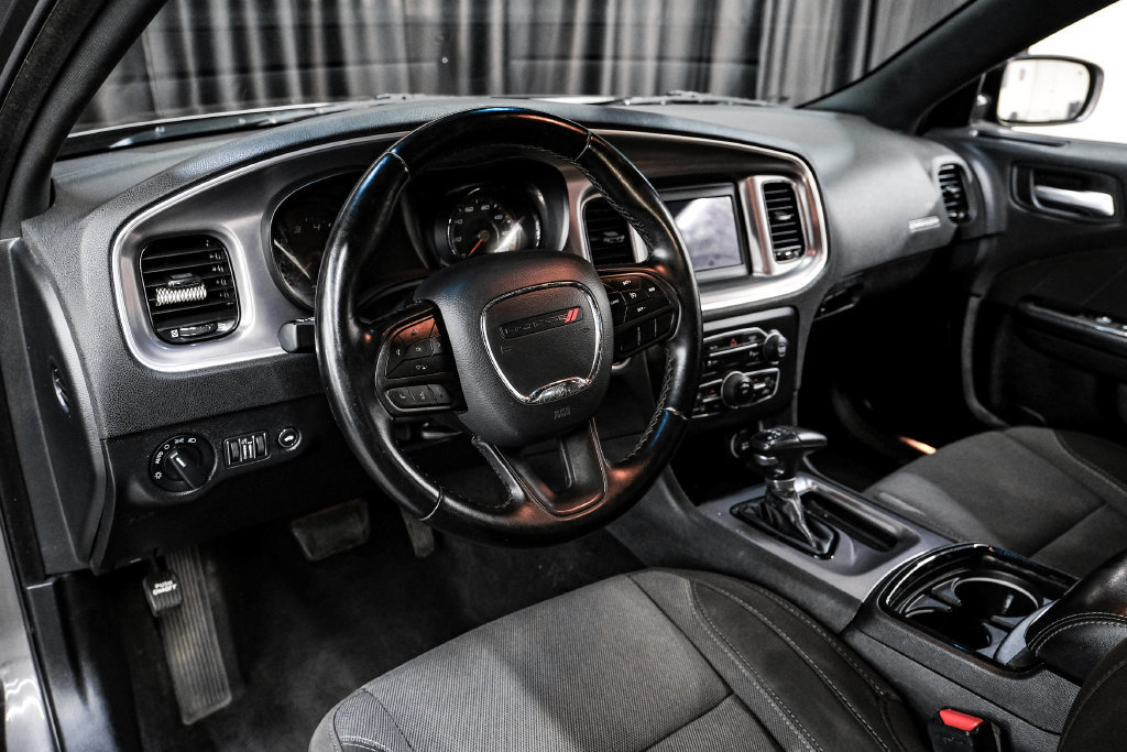 Used 2021 Dodge Charger SXT w/ Blacktop Package RWD image 3