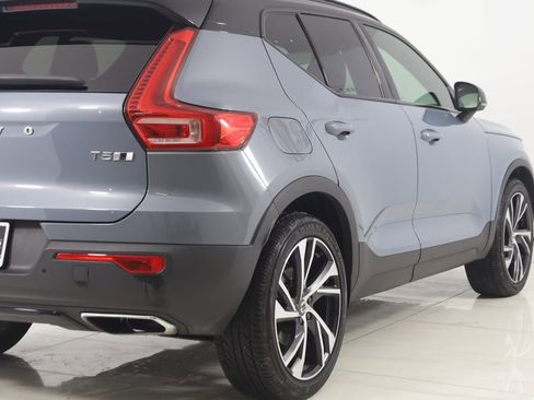 Used 2020 Volvo XC40 T5 R-Design image 45