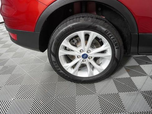 Used 2019 Ford Escape SEL image 14