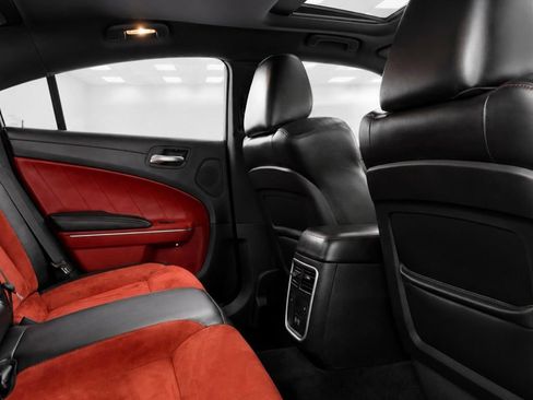 Used 2021 Dodge Charger Scat Pack RWD image 30