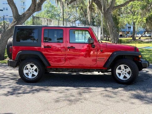 Used 2017 Jeep Wrangler Unlimited Sport w/ Quick Order Package 24S AWD/4WD image 6
