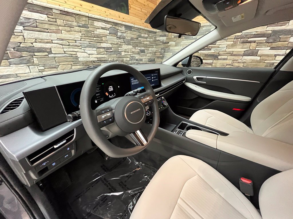 Used 2024 Hyundai Sonata SEL AWD/4WD image 27