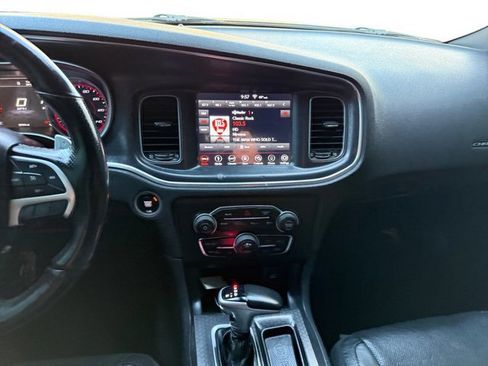 Used 2018 Dodge Charger GT image 16